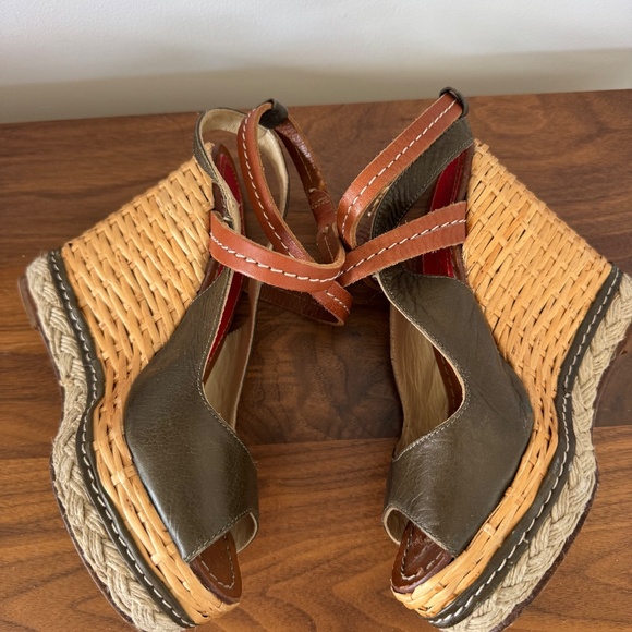 Paloma Barcelo Wedges - Picture 7 of 8